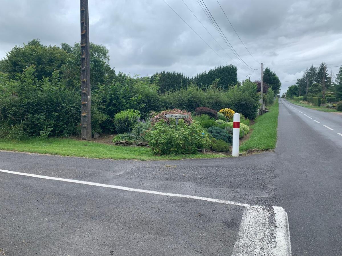 Long Meadow Gite France Asnieres-sur-Blour Extérieur photo